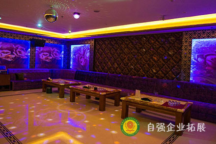 成都周邊軍訓(xùn)拓展團建基地
